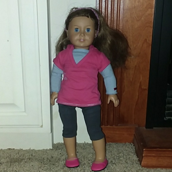 American girl doll - Picture 1 of 2